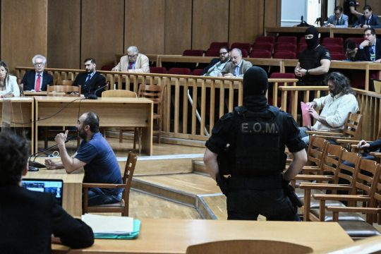 Στιγμιότυπο από τη δίκη της Χρυσής Αυγής σε δεύτερο βαθμό στο Εφετείο Αθηνών